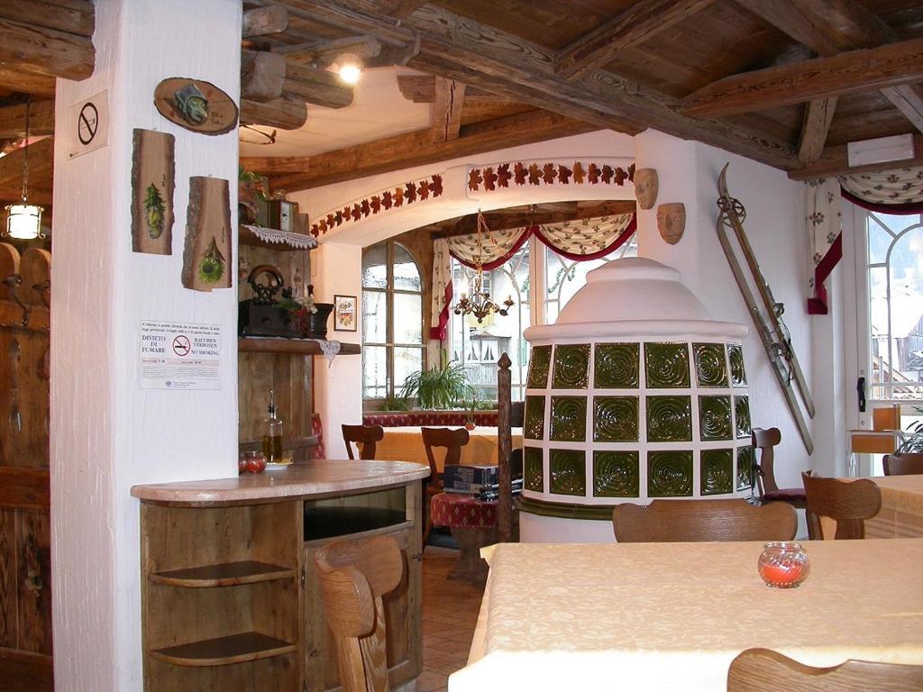 Hotel Garni Soreie Pozza di Fassa Εξωτερικό φωτογραφία