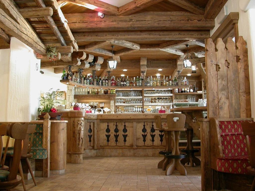 Hotel Garni Soreie Pozza di Fassa Εξωτερικό φωτογραφία