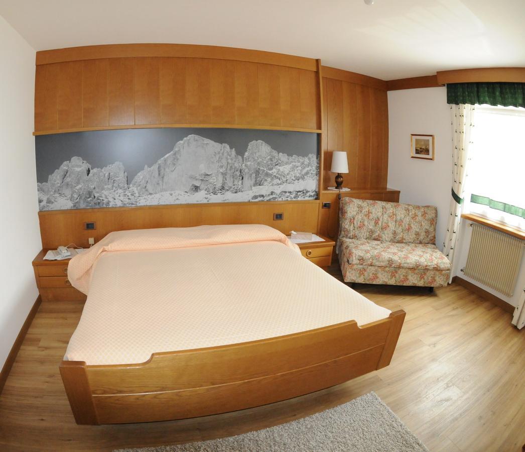 Hotel Garni Soreie Pozza di Fassa Εξωτερικό φωτογραφία