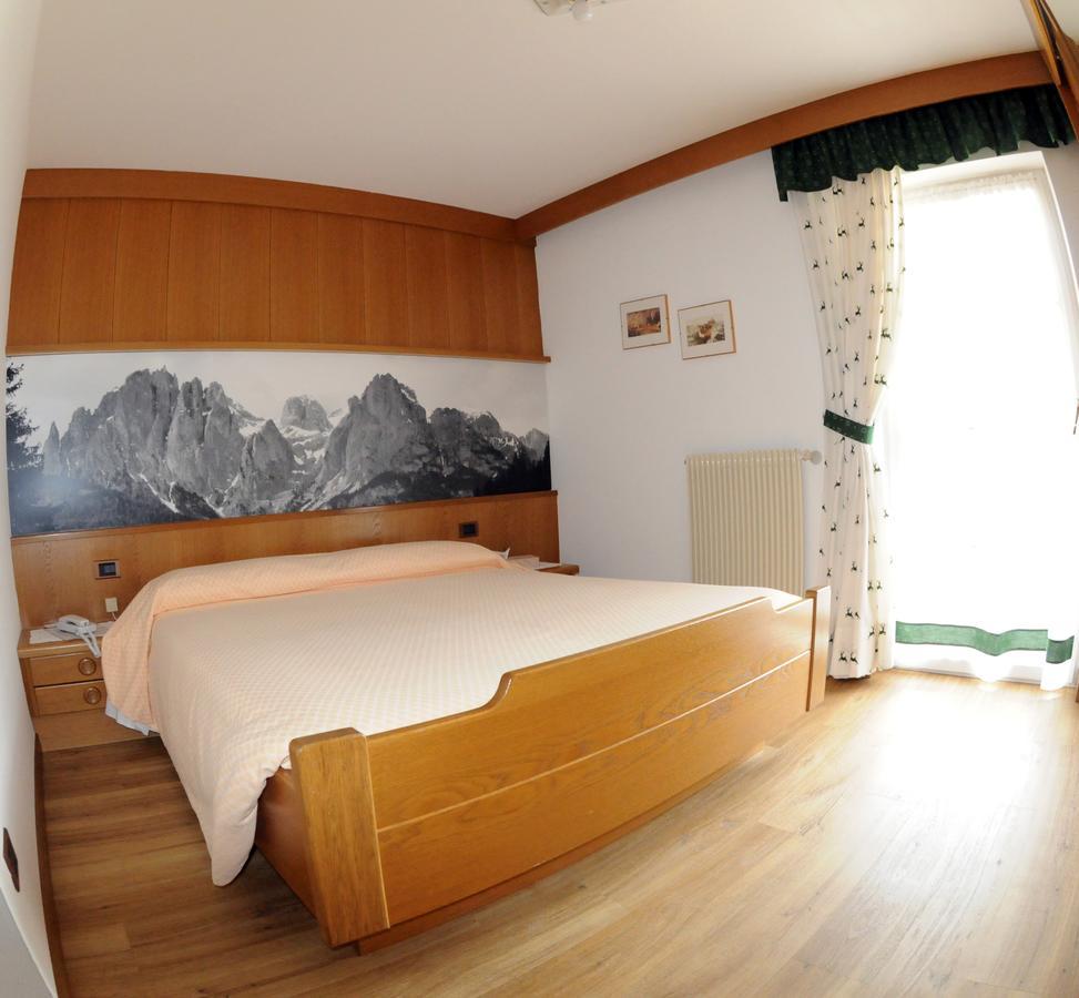 Hotel Garni Soreie Pozza di Fassa Εξωτερικό φωτογραφία